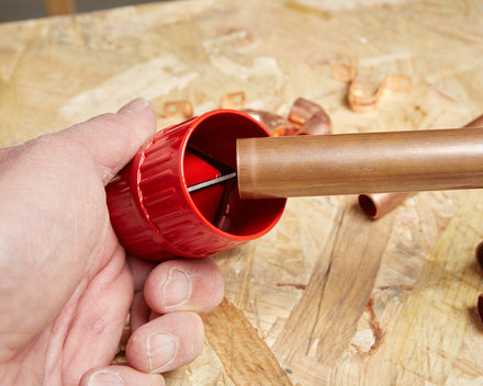 Nerrad Pipe Deburring Tool NT2001 Close up Deburring copper pipe