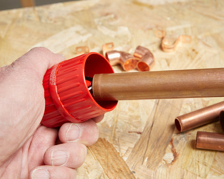 Nerrad Pipe Deburring Tool NT2001 Close up Deburring copper pipe